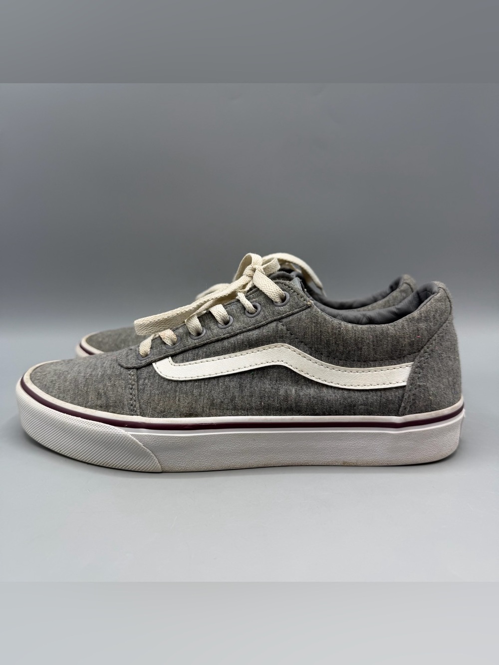 VANS Old Skool Low Gray Purple Grape Top Shoes Womens Size 9.5